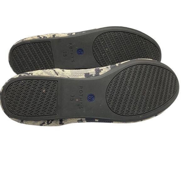 Limited edition Retired Rothy's Ash Gray Camo Flats Size 7.5 - Picture 2 of 4